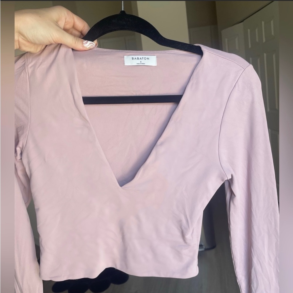 Babaton Aritzia Long Sleeve V neck in Dusty Mauve